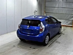 Toyota AQUA 2013 года NHP10-2238584 ID: 480809 3