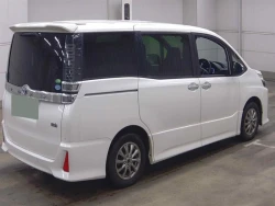 Toyota VOXY 2021 года ZWR80-0498586 ID: 559445 3