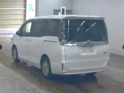 Toyota VOXY 2014 года ZWR80-0045002 ID: 560484 3