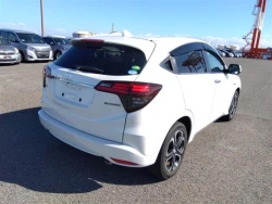Honda VEZEL HYBRID 2019 года RU3-1337785 ID: 492487 5