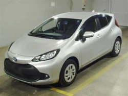 Toyota AQUA 2022 года MXPK16-2011440 ID: 557776 1