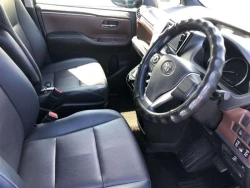 Toyota ESQUIRE 2015 года ZWR80-0151863 ID: 561132 4