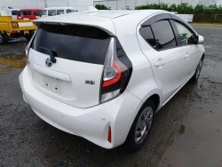 Toyota AQUA 2021 года NHP10-2720901 ID: 561412 2