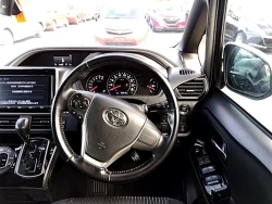 Toyota VOXY 2018 года ZRR80-0431685 ID: 492325 26