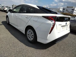 Toyota PRIUS 2018 года ZVW50-6136698 ID: 489206 5